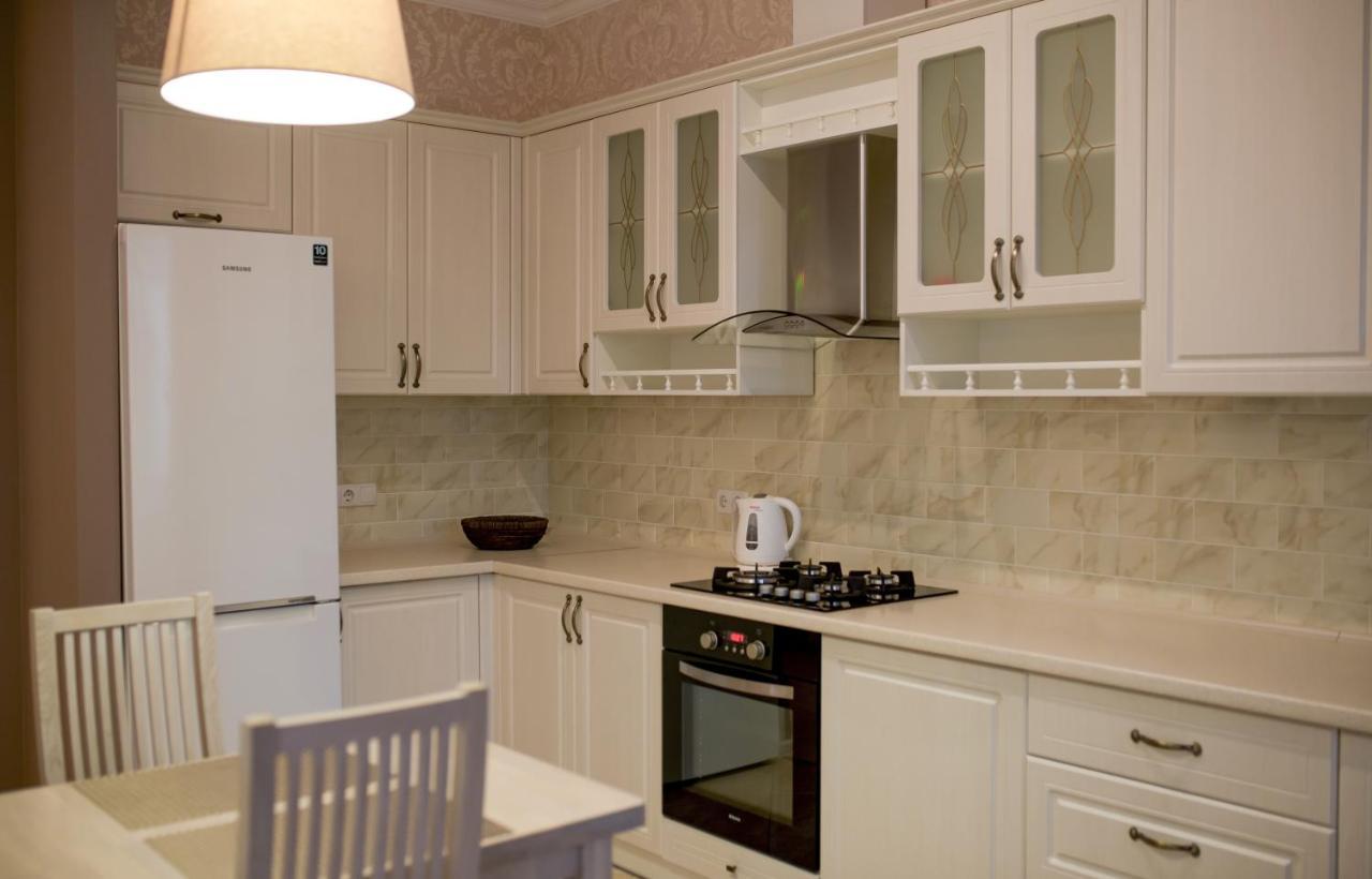 Remarkable Appartments In Town Center Poltava Exterior photo